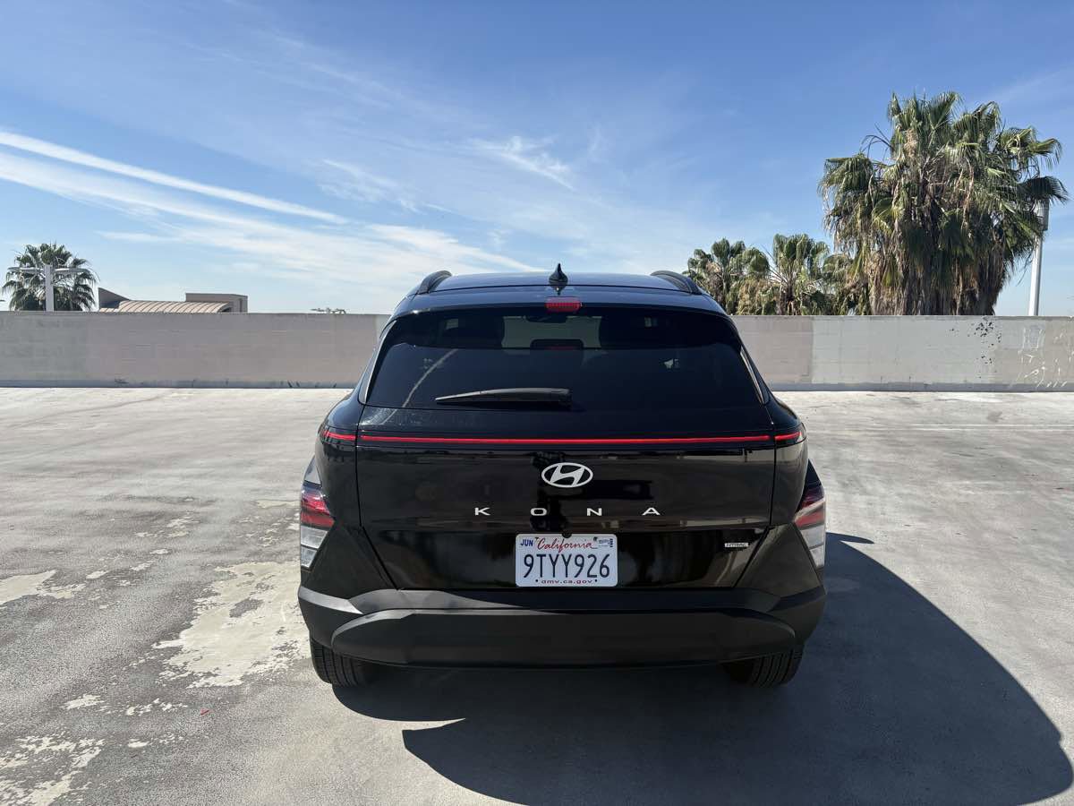 Used 2025 Hyundai Kona SEL image 14