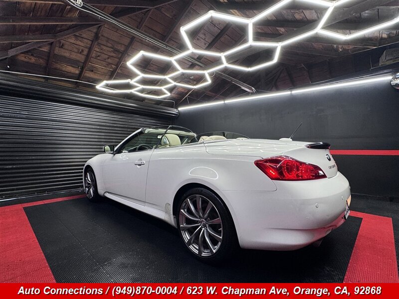 Used 2010 INFINITI G37 Convertible w/ Premium Pkg RWD image 4