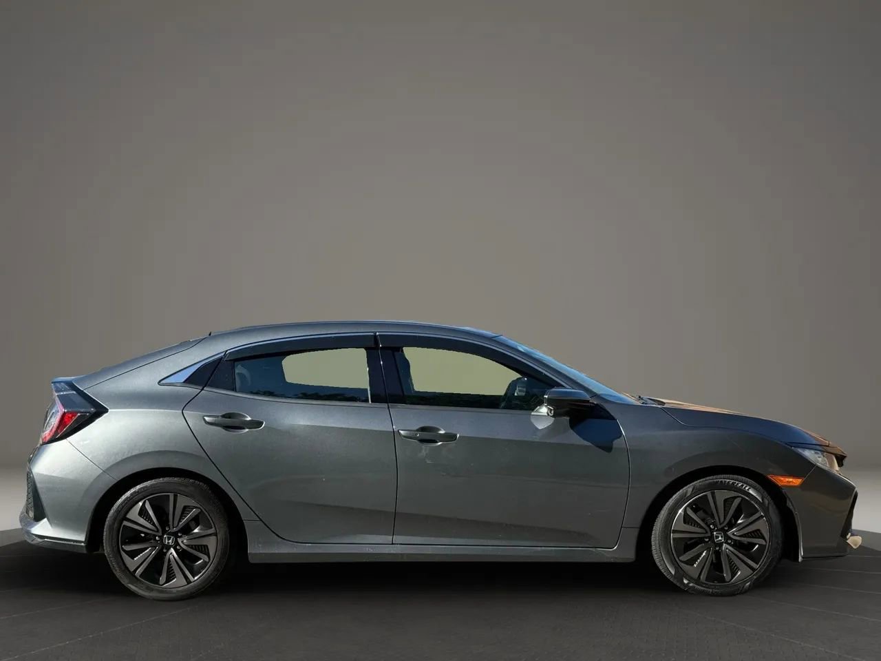 Used 2017 Honda Civic EX image 8