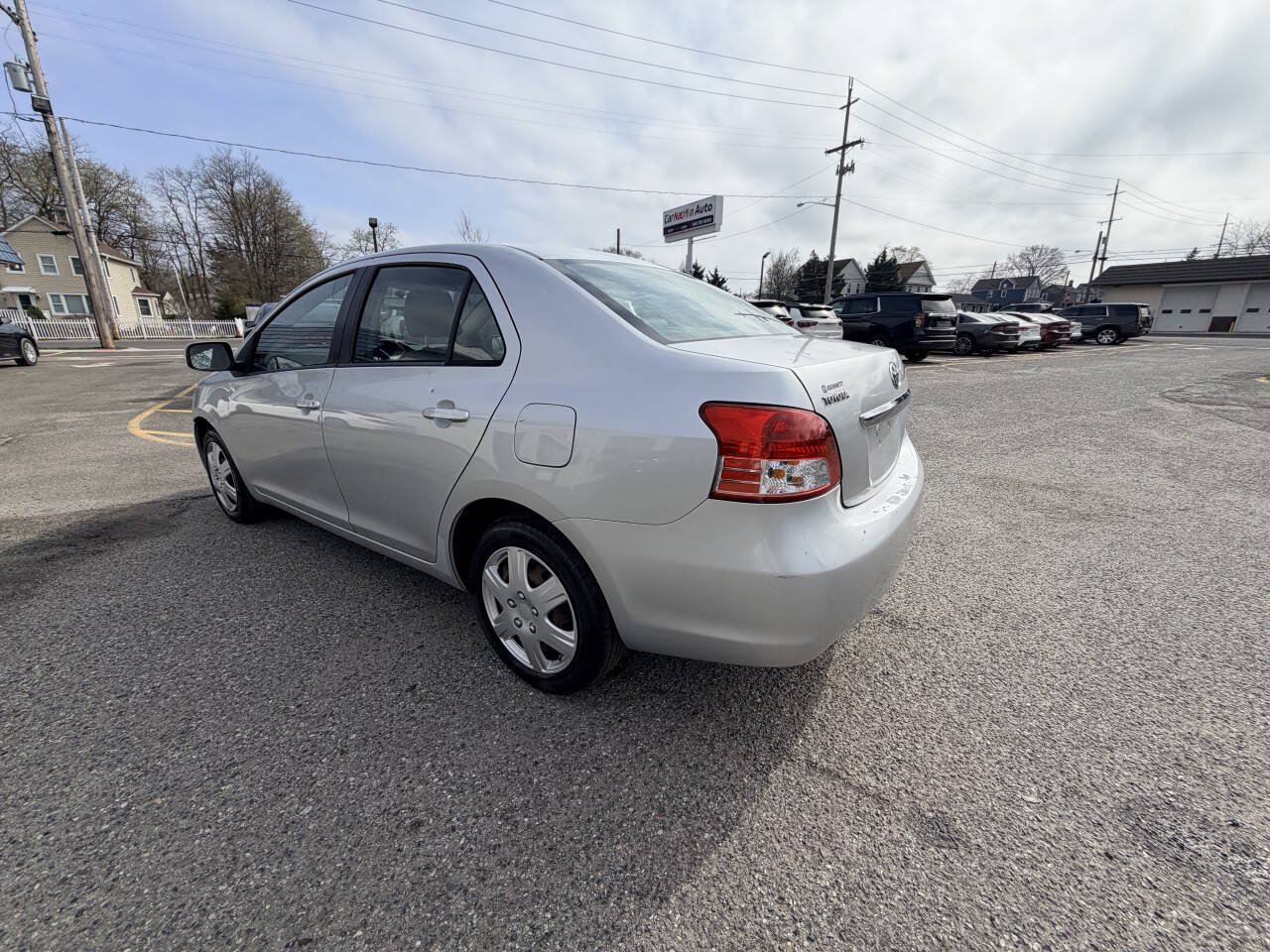 Used 2009 Toyota Yaris Sedan w/ Convenience Pkg FWD image 12