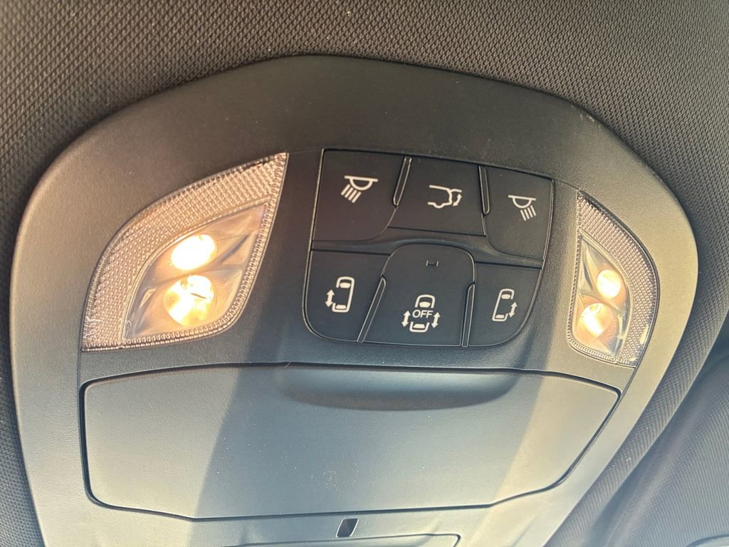 New 2026 Chrysler Pacifica Limited FWD image 12