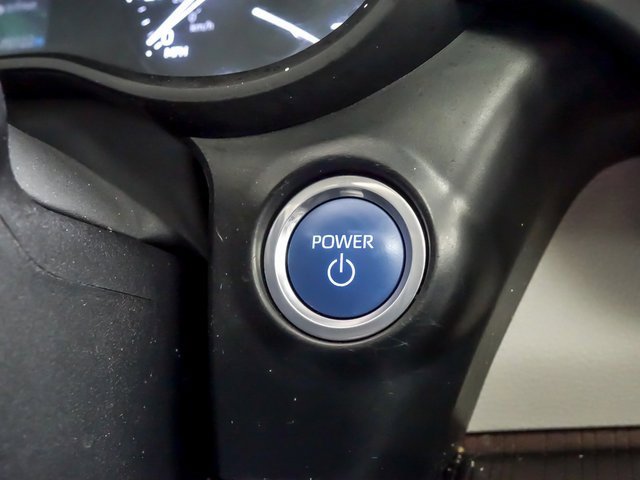 Certified 2024 Toyota Sienna XLE image 17