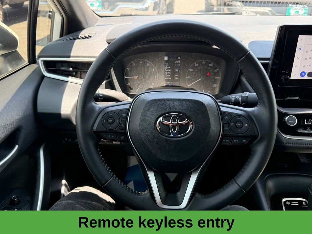 Used 2024 Toyota Corolla SE w/ SE Premium Package image 6
