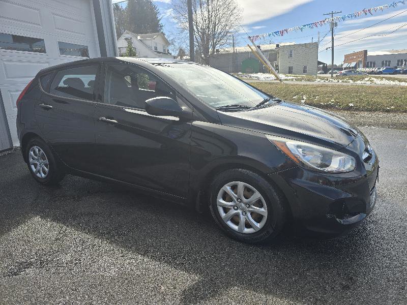 Used 2013 Hyundai Accent GS image 5