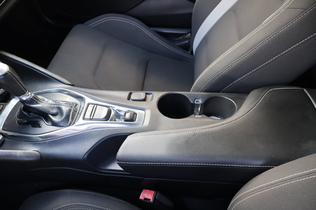 Used 2019 Chevrolet Camaro LT RWD image 30