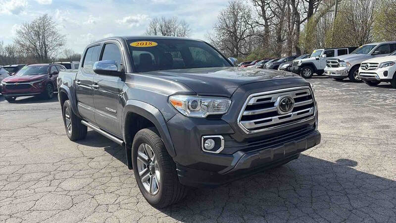 Used 2018 Toyota Tacoma Limited AWD/4WD image 2