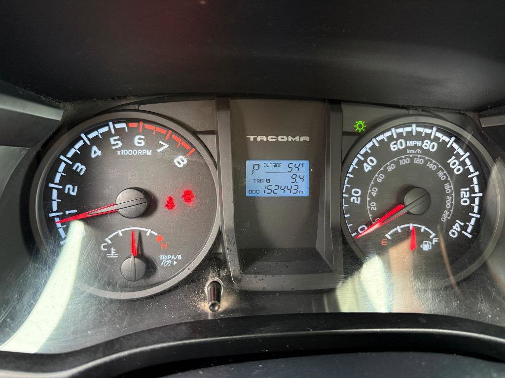 Used 2016 Toyota Tacoma SR image 14