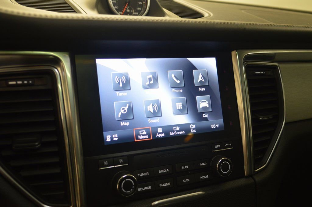 Certified 2017 Porsche Macan GTS image 26