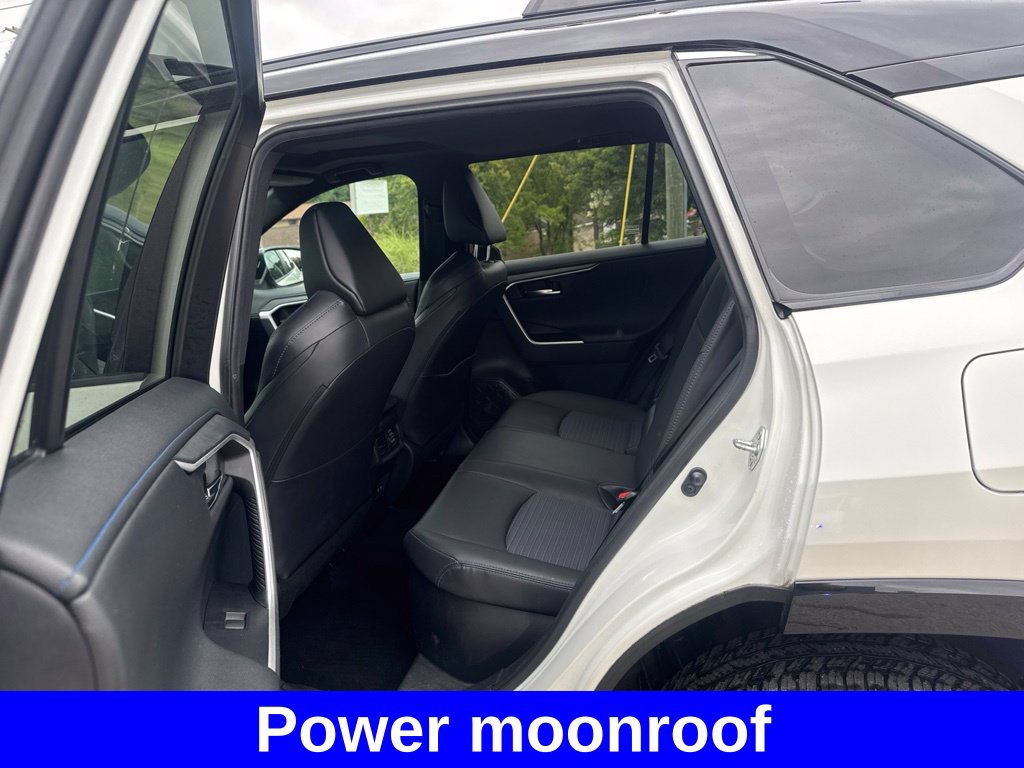 Used 2021 Toyota RAV4 XSE AWD/4WD image 17