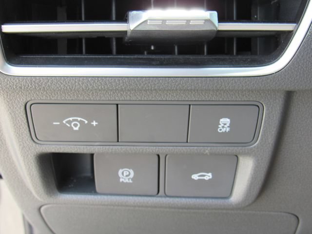Used 2025 Hyundai Sonata SEL FWD image 24