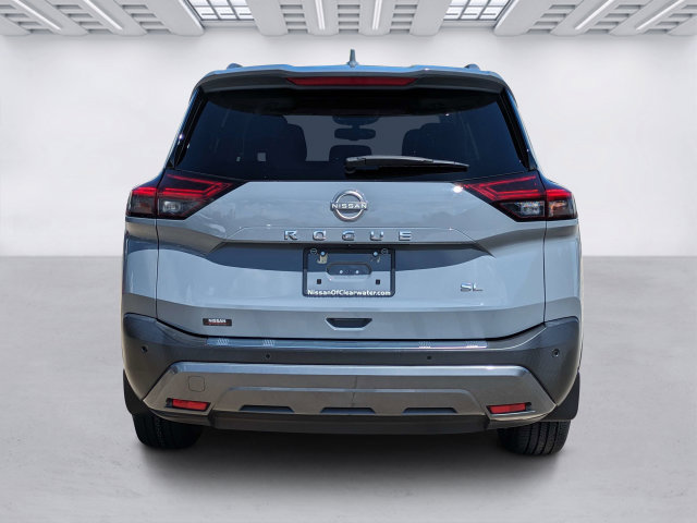 Used 2023 Nissan Rogue SL FWD image 5