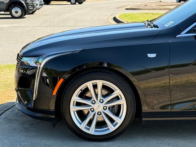 Used 2021 Cadillac CT4 Luxury image 12