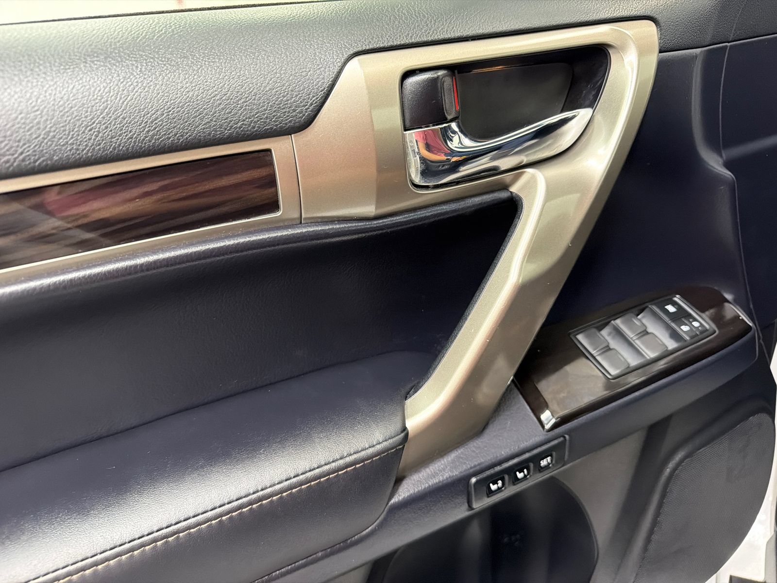 Used 2019 Lexus GX 460 AWD/4WD image 34