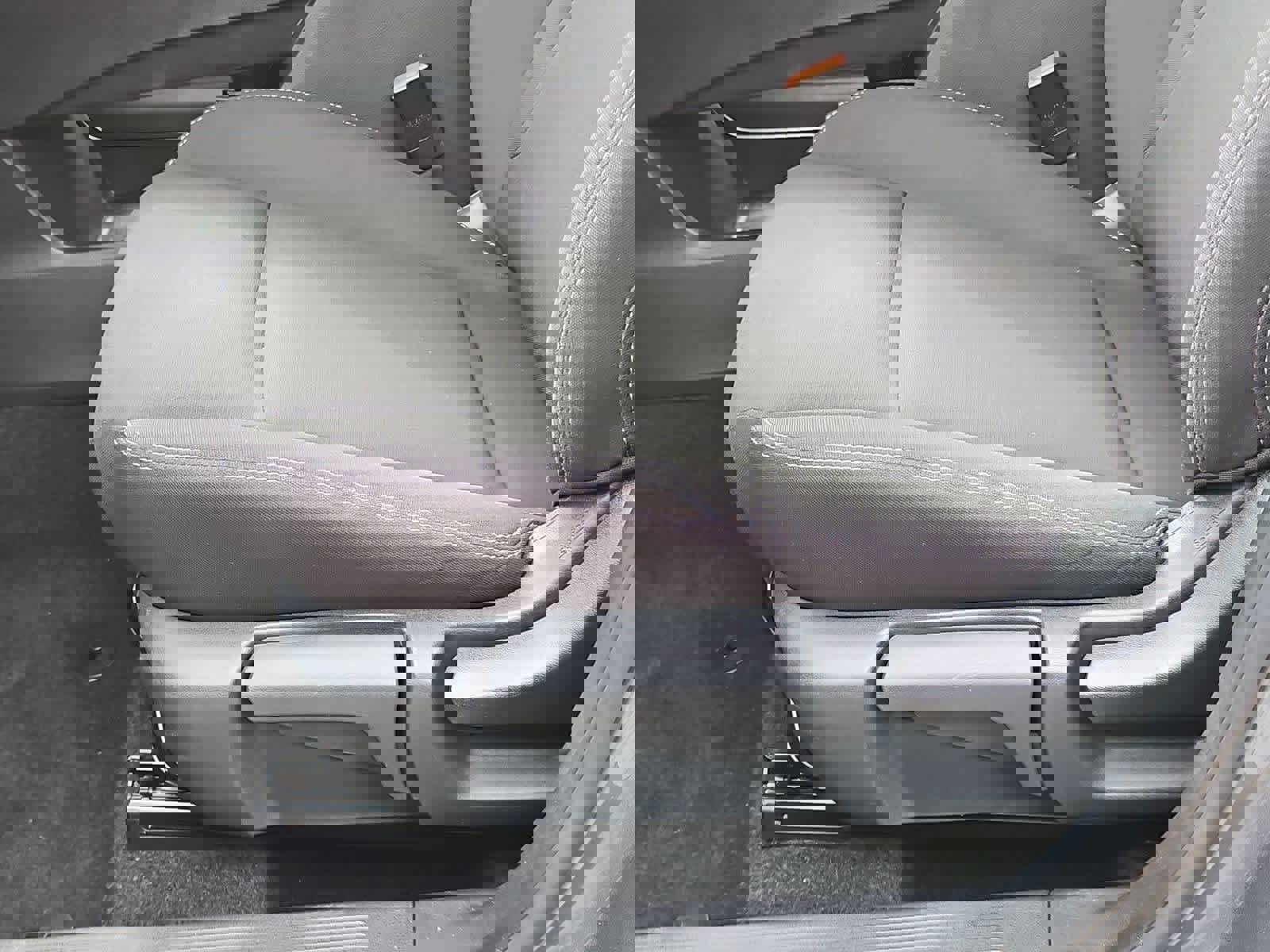 Used 2023 Nissan Rogue S image 17