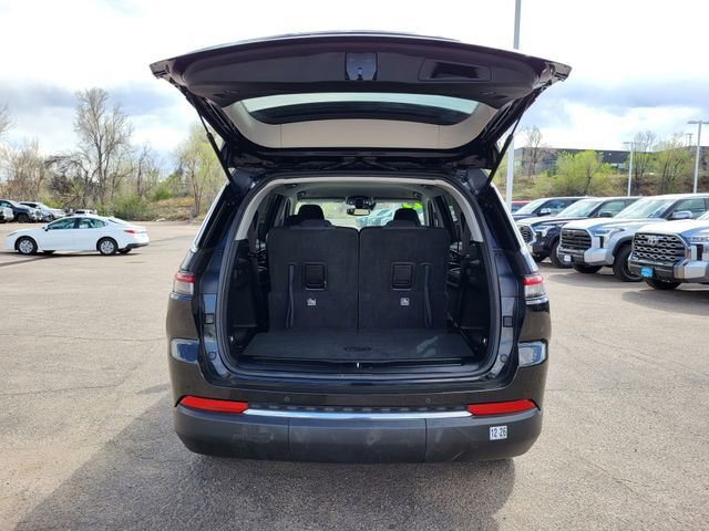 Used 2023 Jeep Grand Cherokee L Laredo AWD/4WD image 28