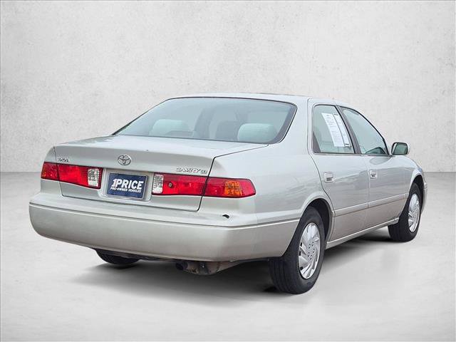 Used 2000 Toyota Camry CE FWD image 5