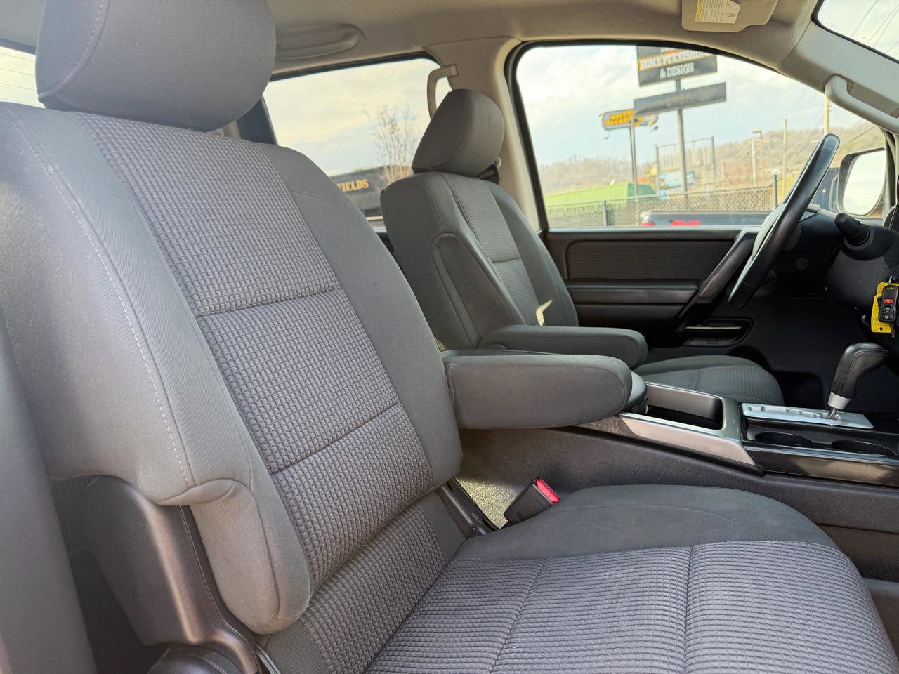 Used 2014 Nissan Titan SV w/ SV Value Truck Package image 22