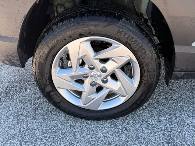 Certified 2026 Hyundai Kona SE image 15