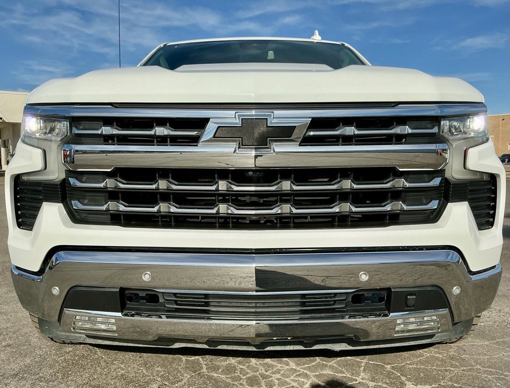 Used 2022 Chevrolet Silverado 1500 LTZ w/ Max Trailering Package image 9