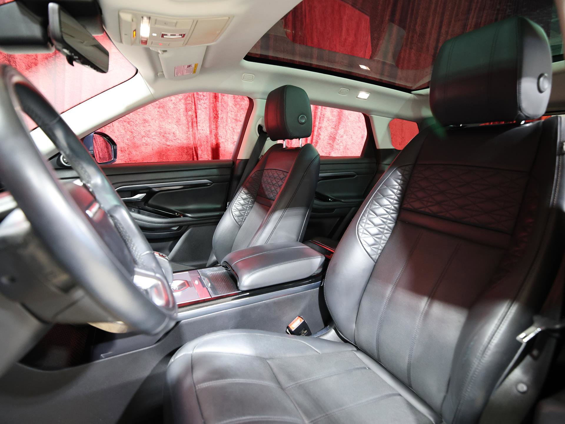 Used 2020 Land Rover Range Rover Evoque SE AWD/4WD image 13