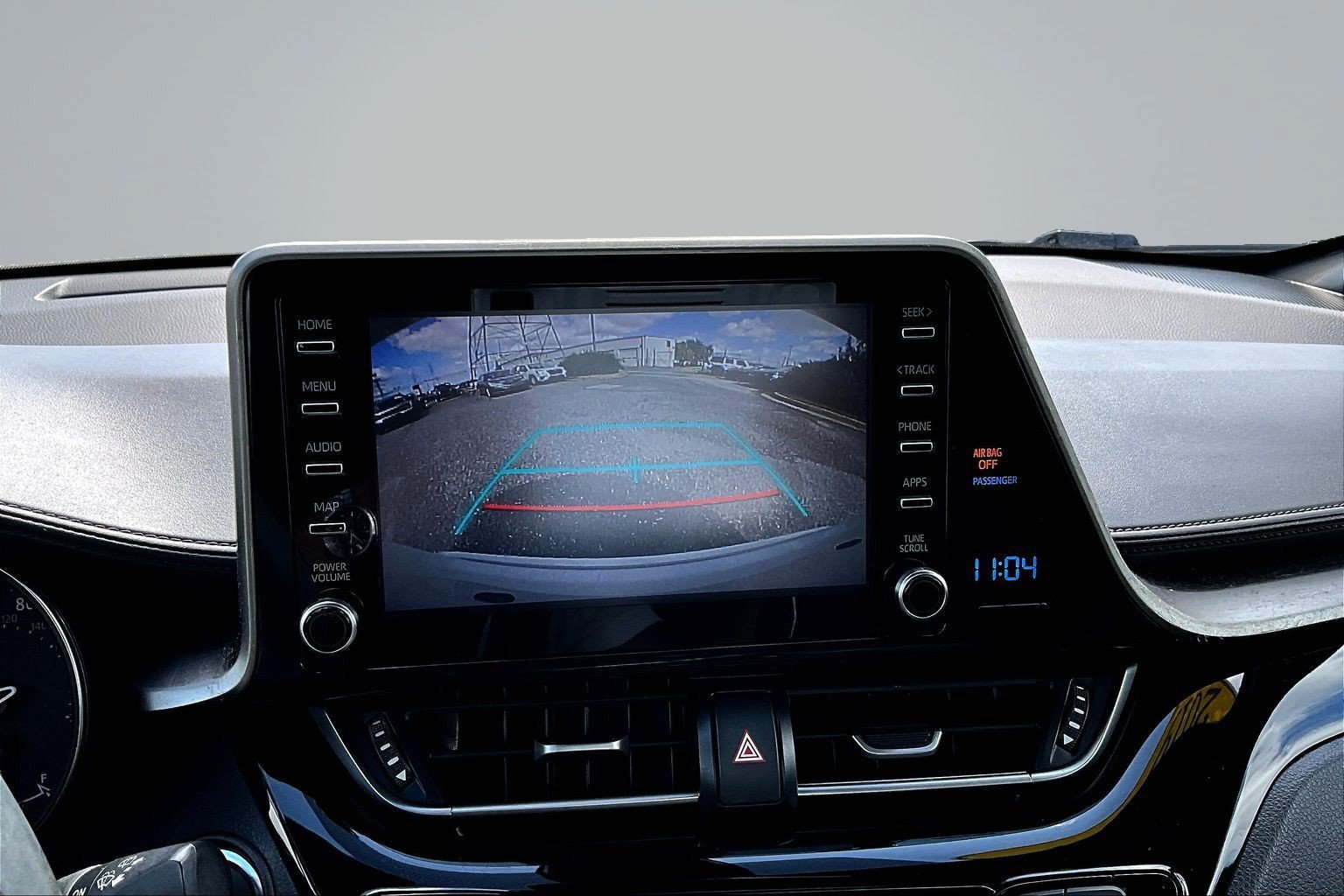 Used 2019 Toyota C-HR XLE FWD image 10