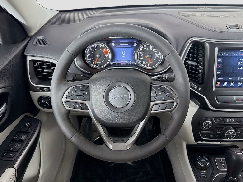 Used 2022 Jeep Cherokee Latitude Lux w/ Sun & Sound Group image 29