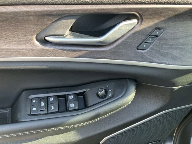 Used 2023 Jeep Grand Cherokee Limited image 10