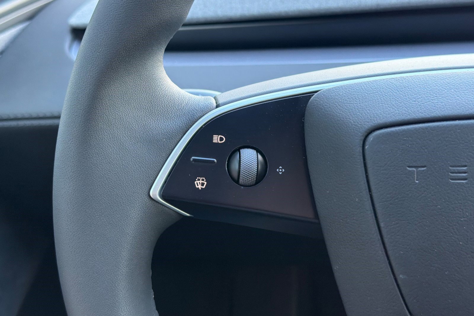 Used 2026 Tesla Model Y image 30