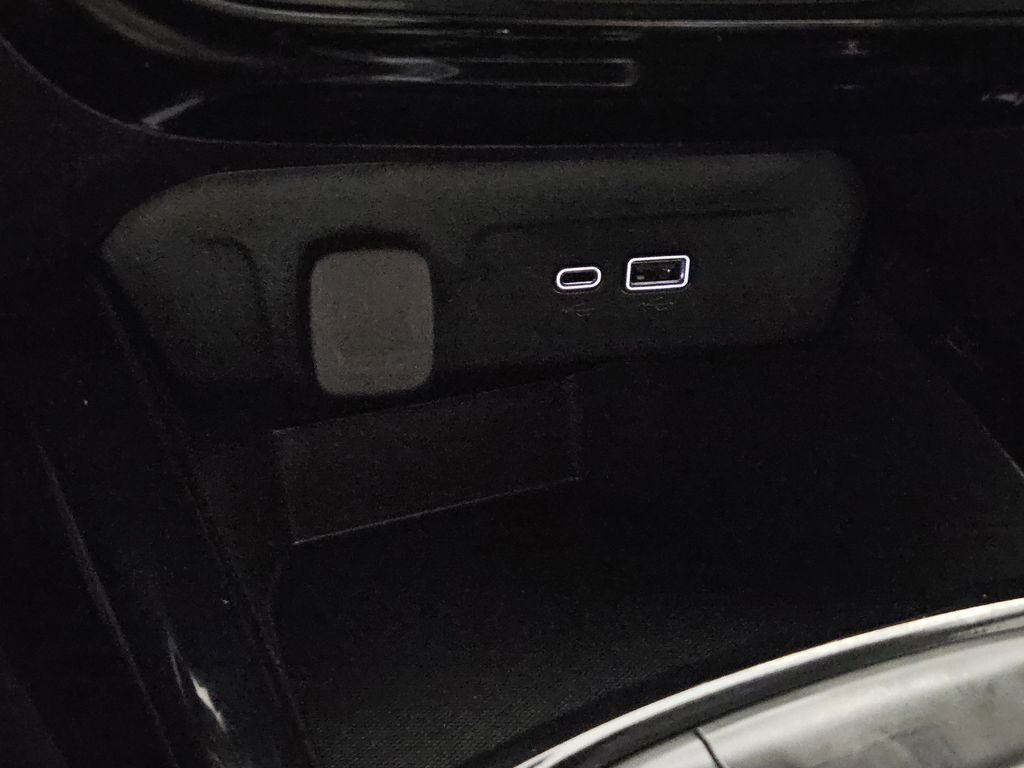 Used 2025 Chevrolet Trax ACTIV w/ Driver Confidence Package image 16