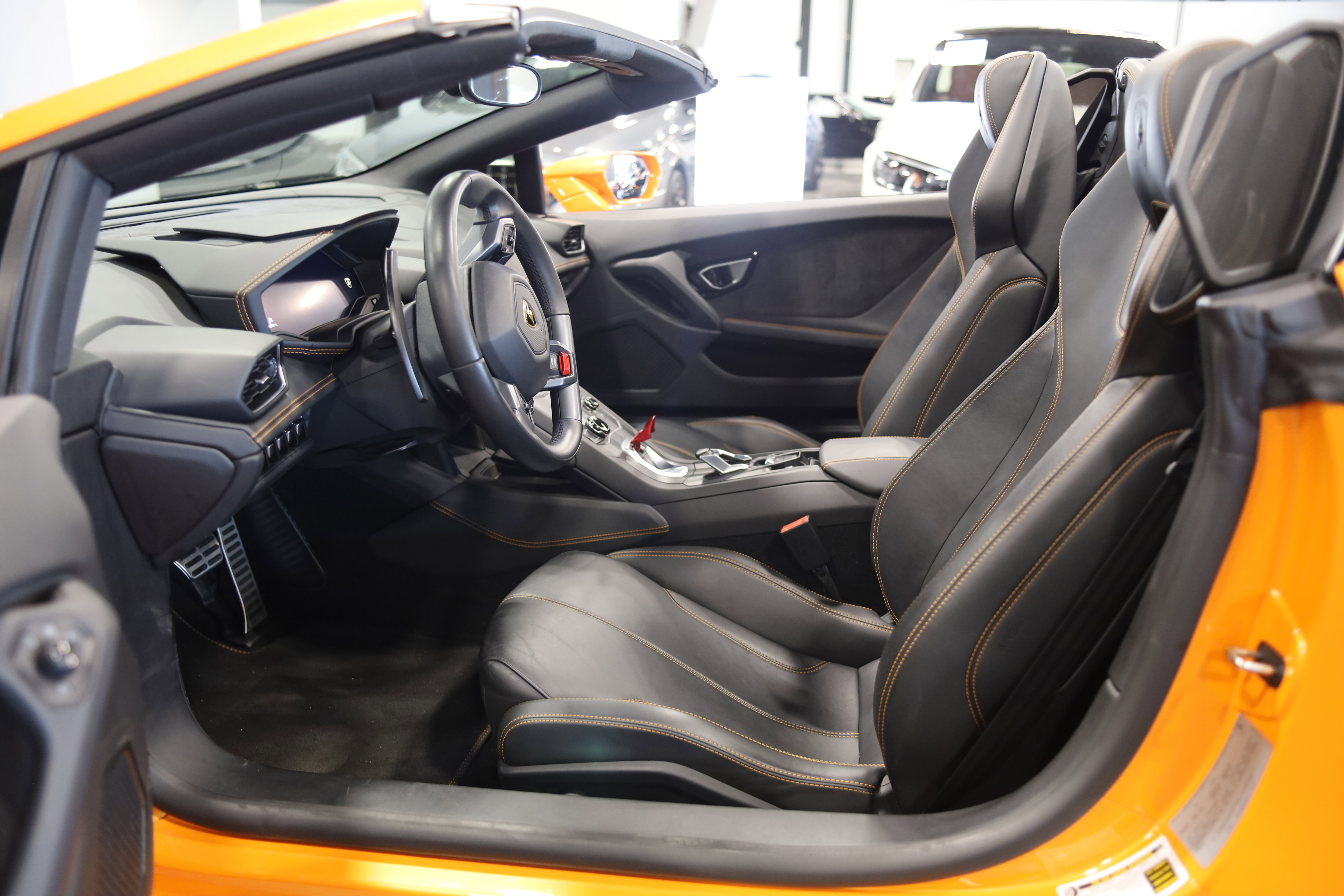 Used 2016 Lamborghini Huracan LP 610-4 image 16