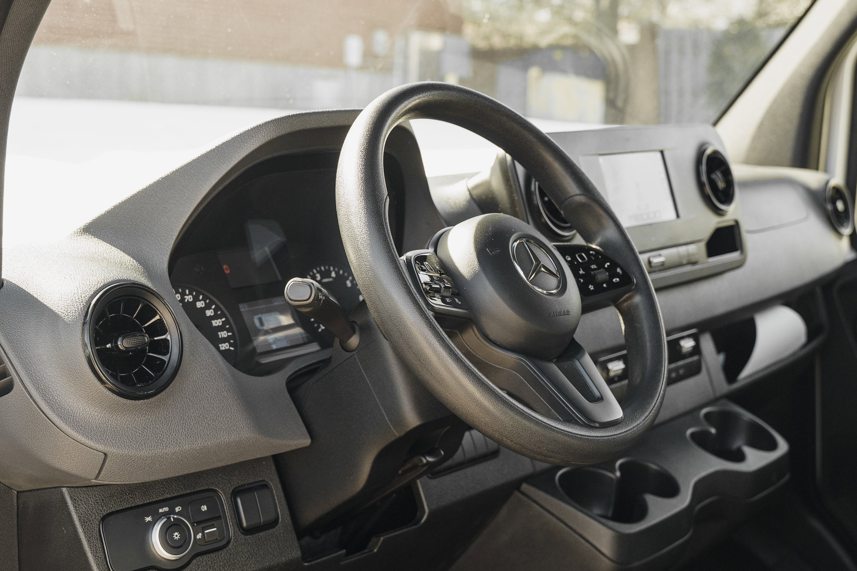 Used 2020 Mercedes-Benz Sprinter 2500 image 9