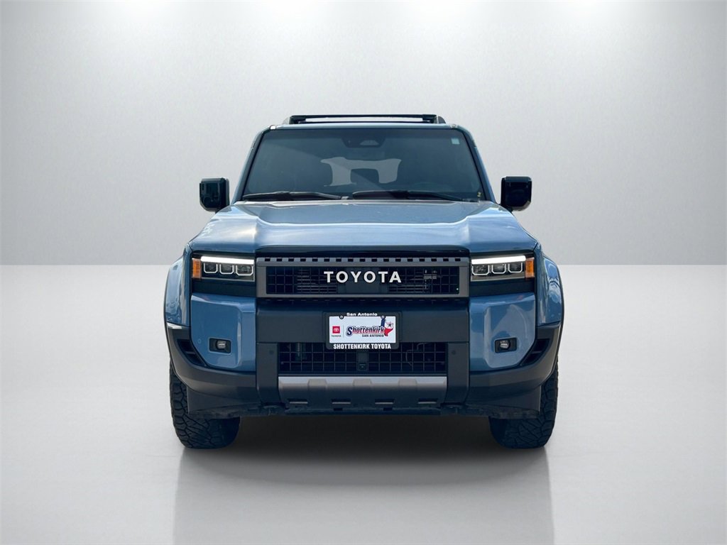 Used 2025 Toyota Land Cruiser image 2