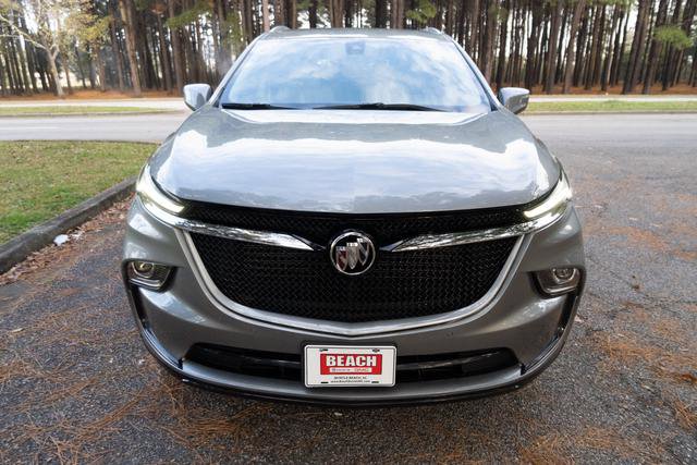 Used 2024 Buick Enclave Essence w/ Sport Touring Edition image 8