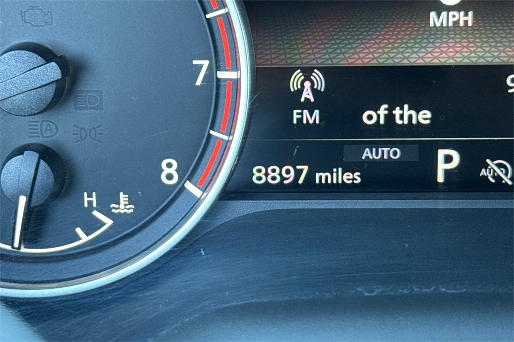 Used 2025 Nissan Rogue SV image 23