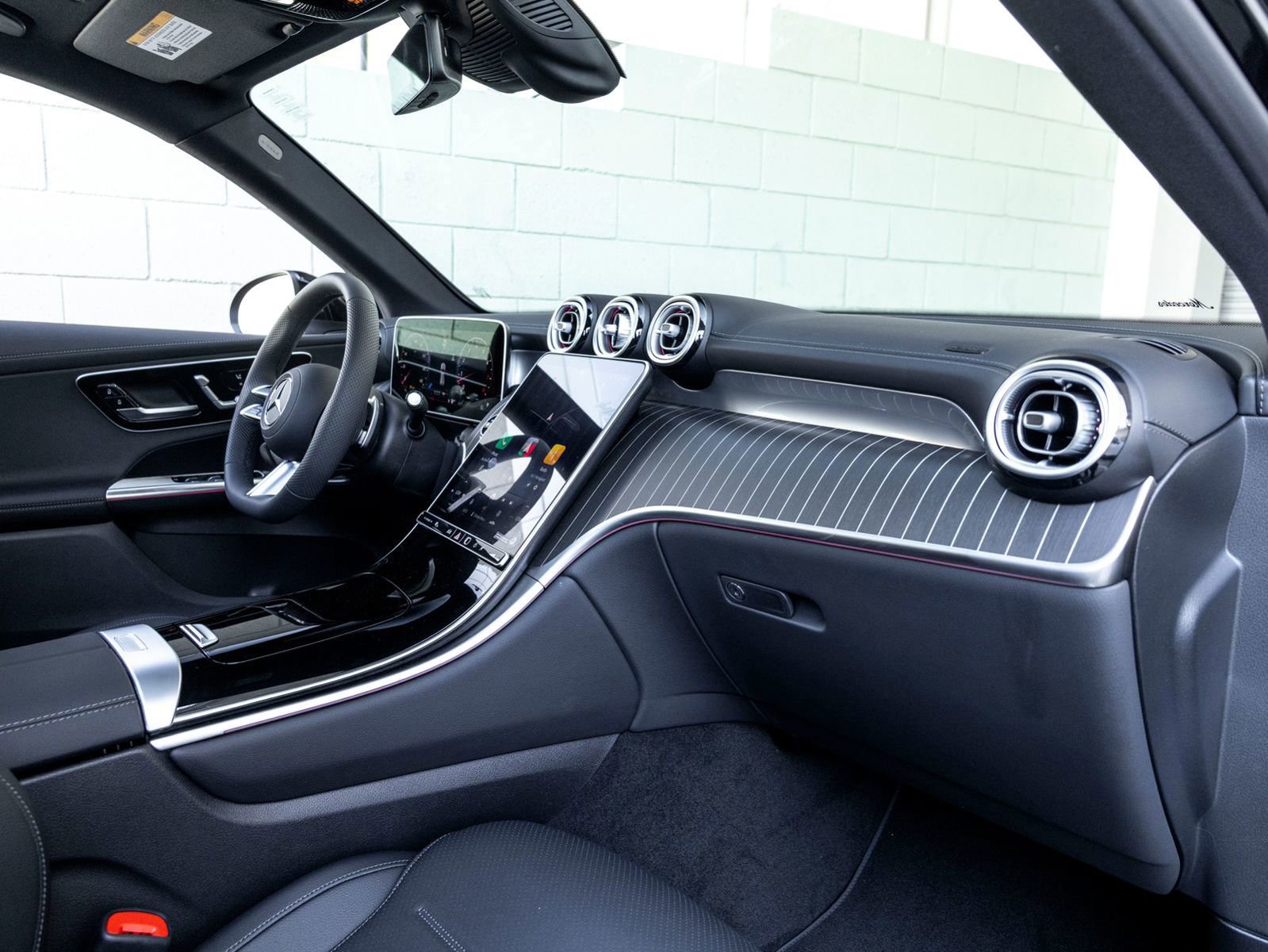 New 2026 Mercedes-Benz GLC 300 image 30