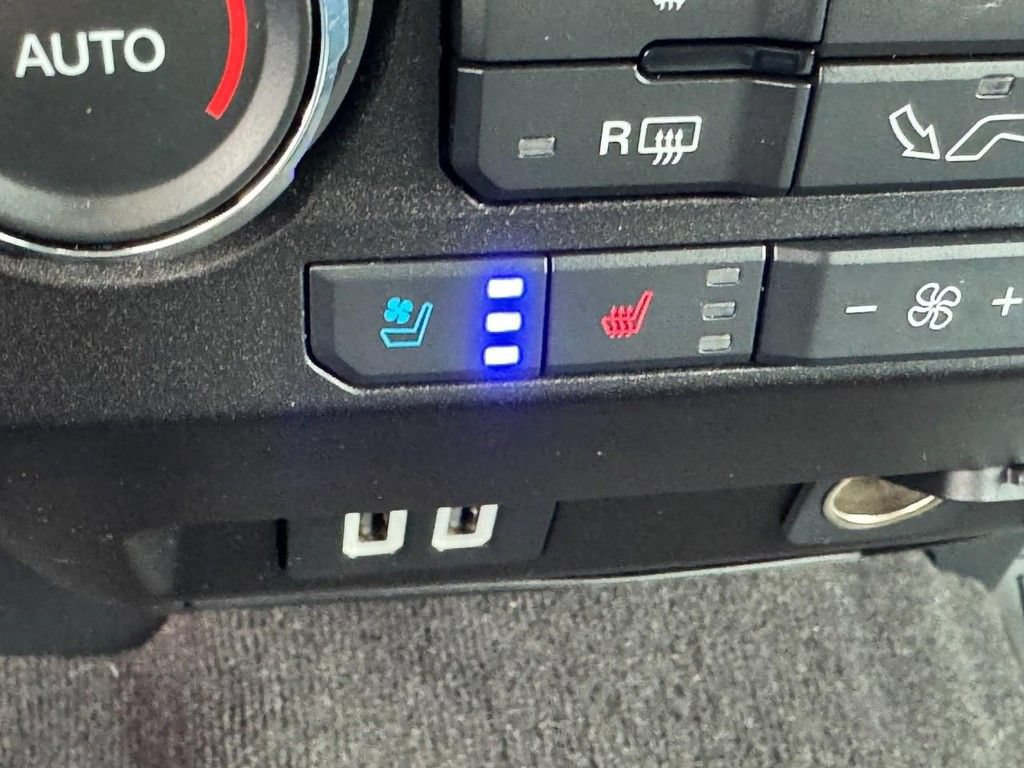 Used 2020 Ford F150 Lariat AWD/4WD image 26