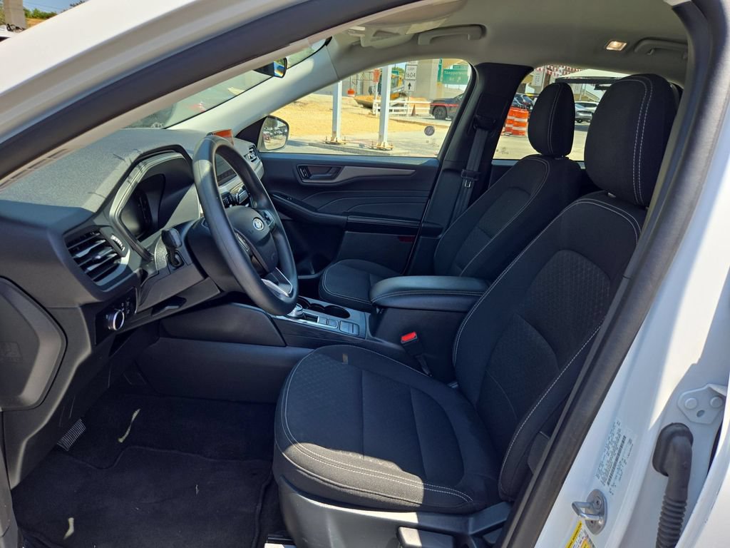 Used 2025 Ford Escape Active FWD image 11