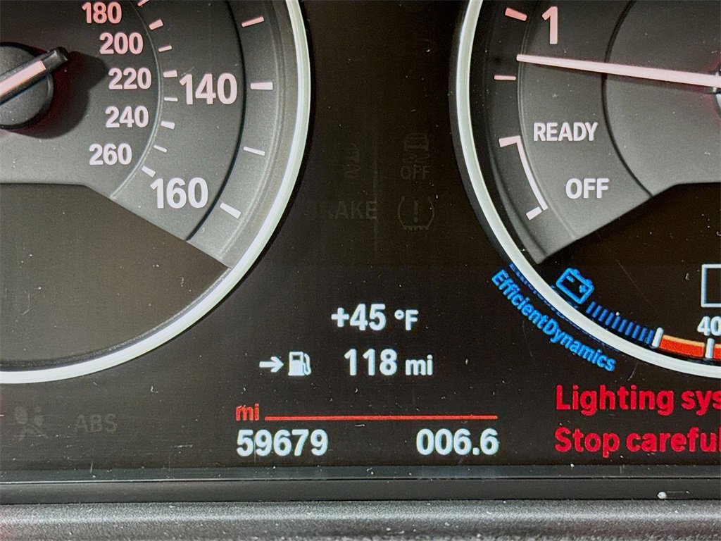 Used 2018 BMW 320i xDrive Sedan image 19