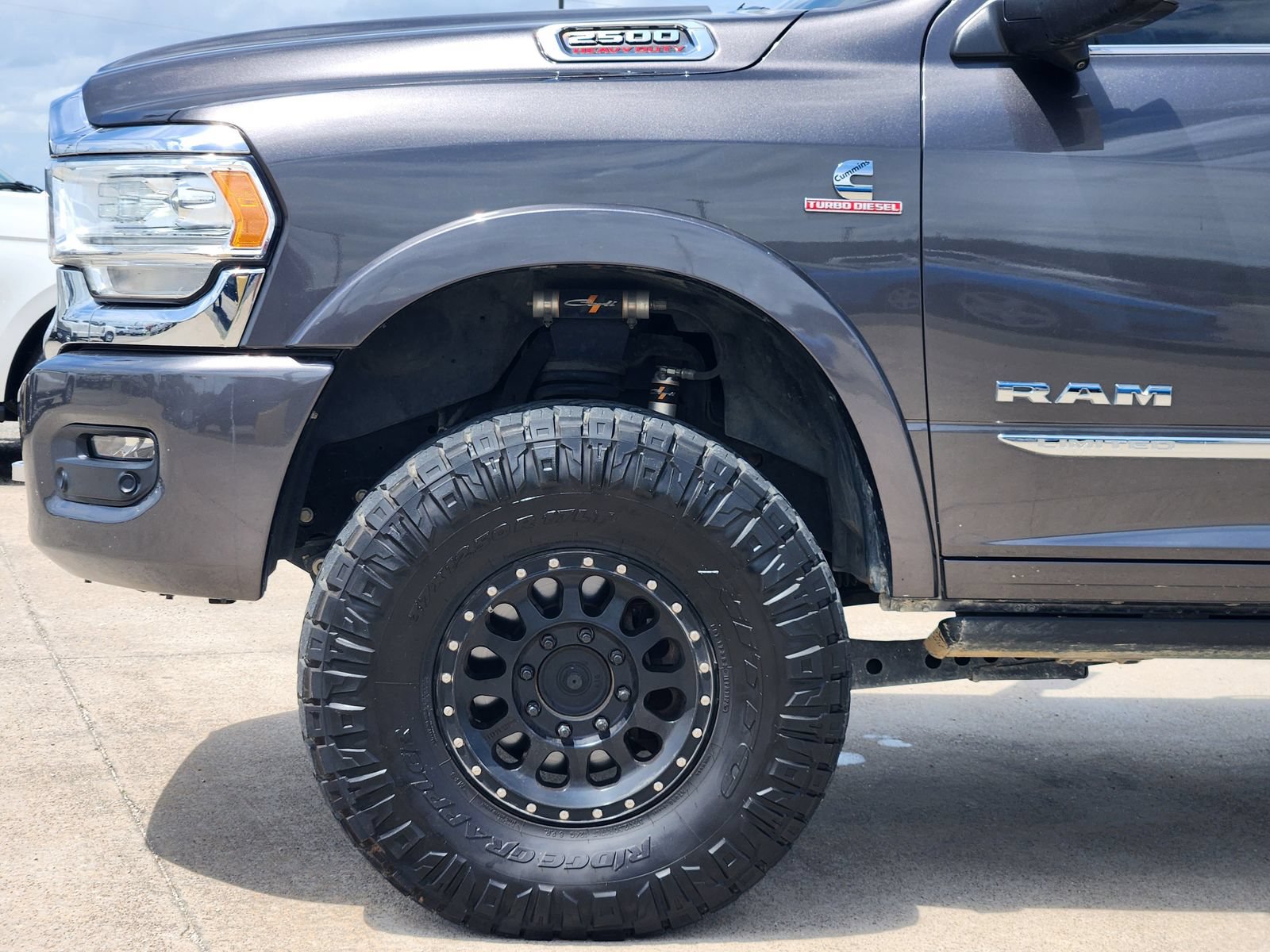 Used 2019 RAM 2500 Limited AWD/4WD image 9