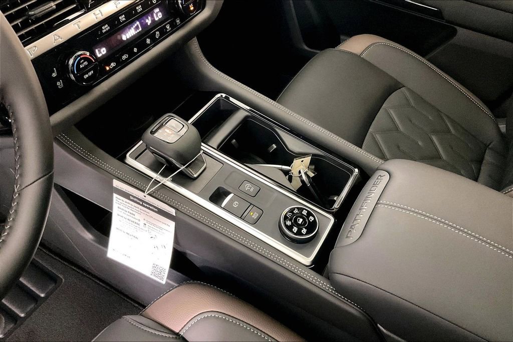 New 2026 Nissan Pathfinder Platinum w/ Cargo Package image 12