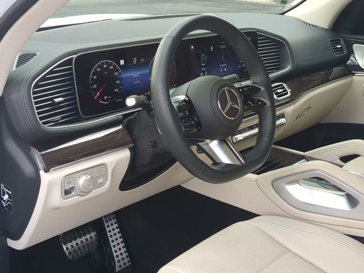 Used 2024 Mercedes-Benz GLS 450 4MATIC image 10