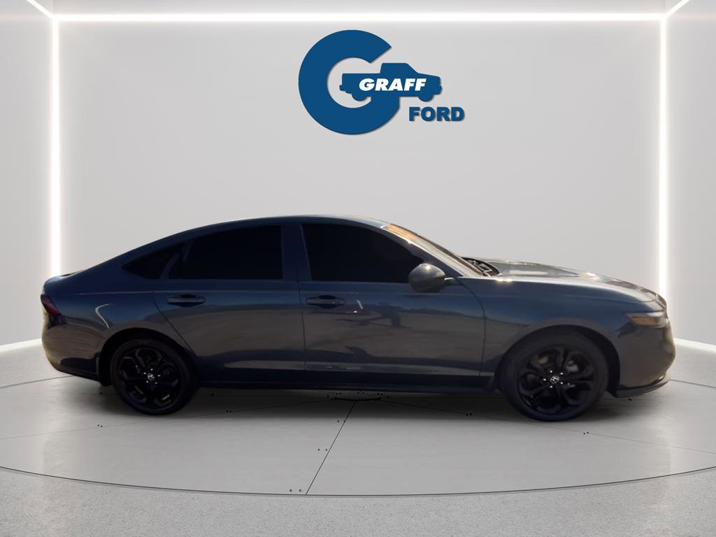 Used 2025 Honda Accord SE image 6