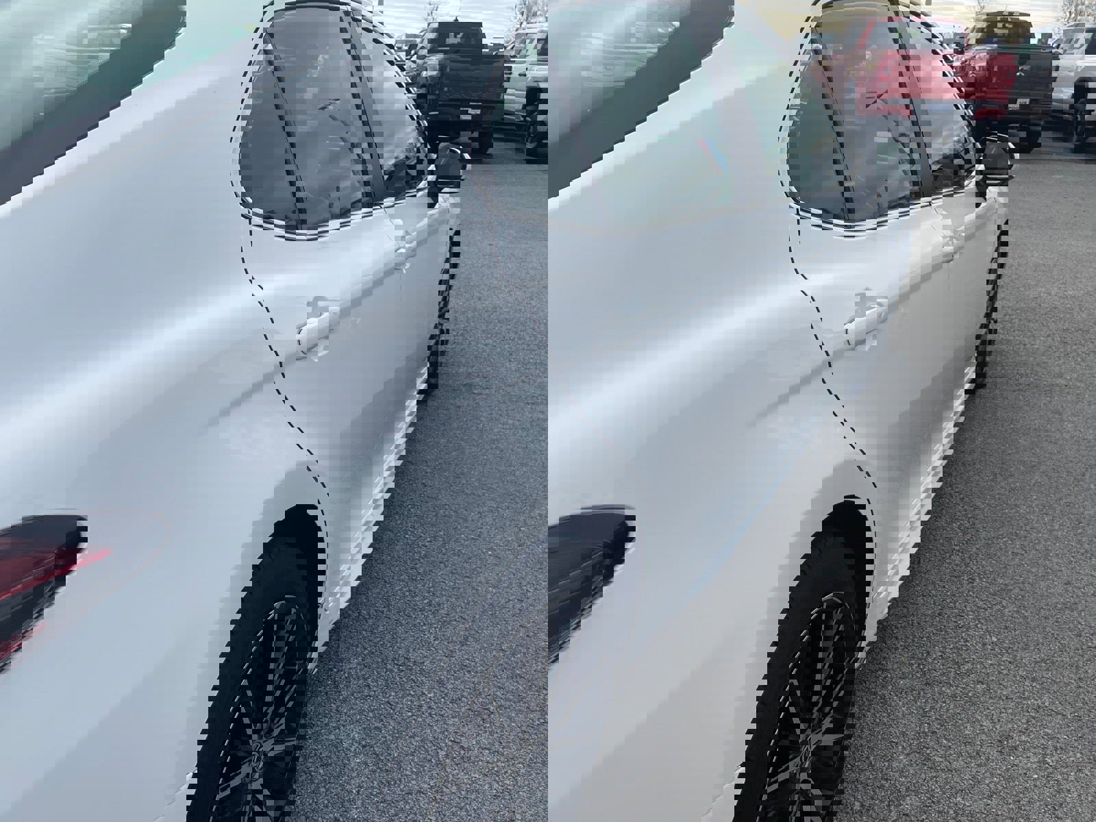 Used 2024 Toyota Camry SE image 21