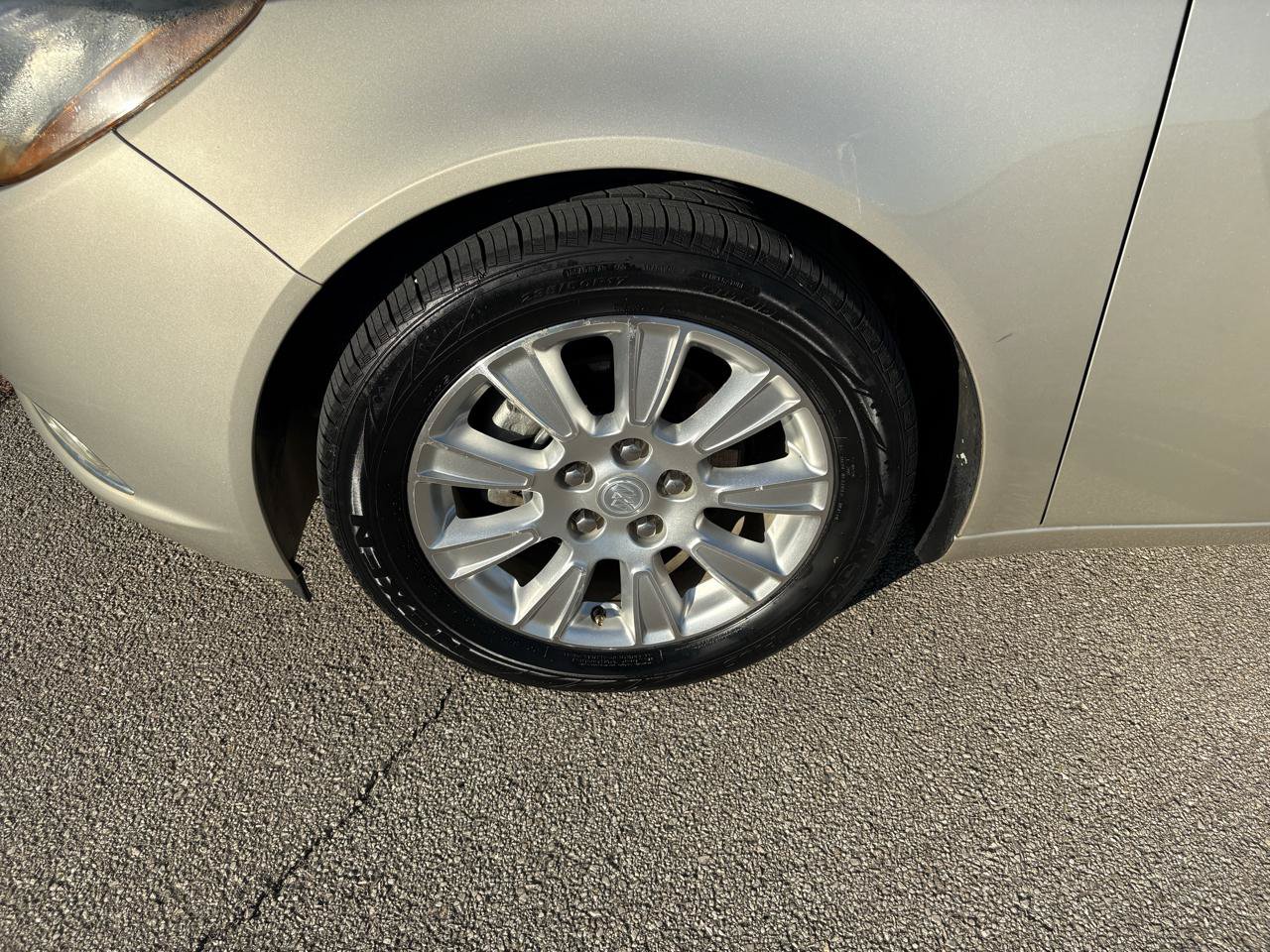 Used 2013 Buick Regal Premium FWD image 6
