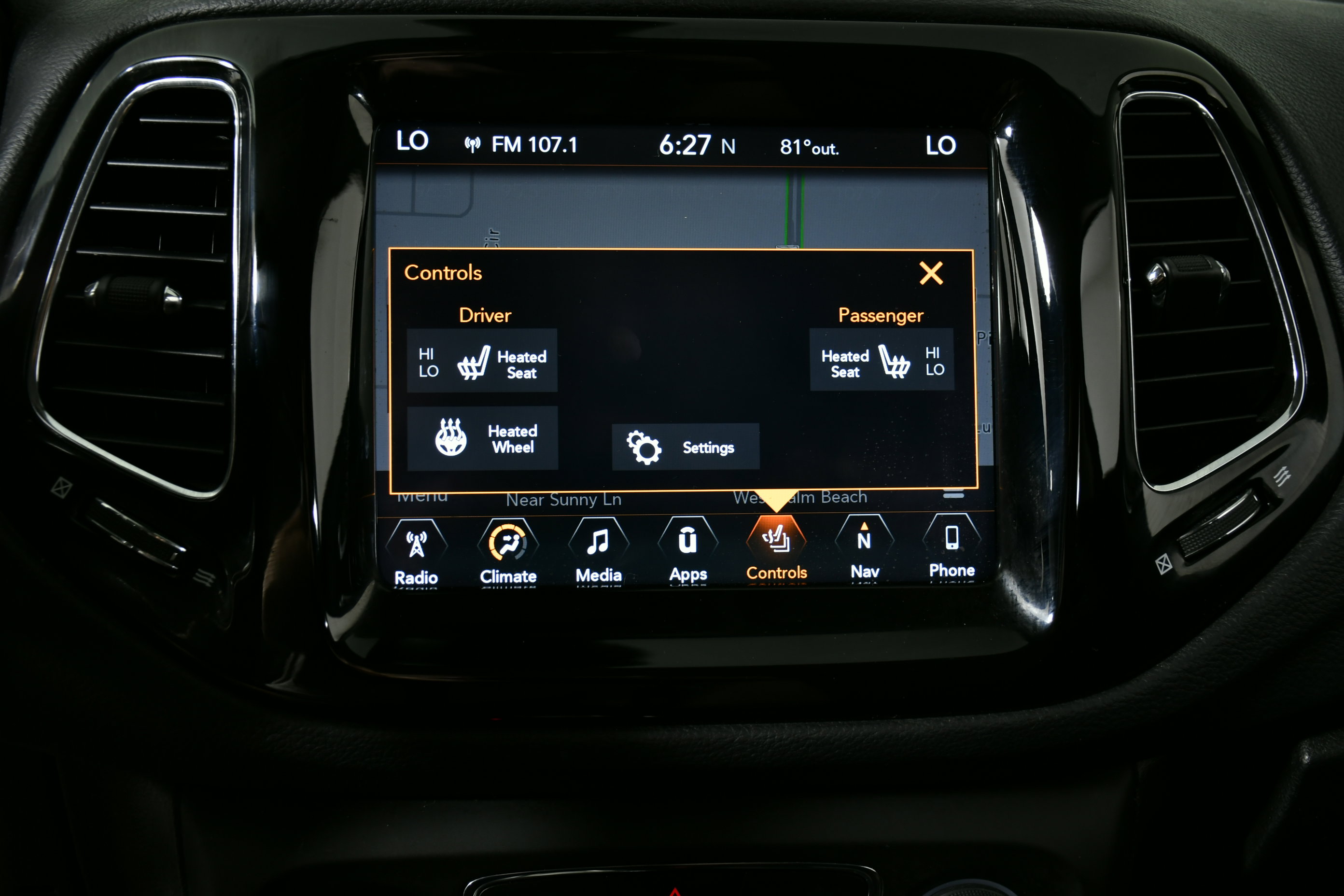 Used 2018 Jeep Compass Limited w/ Navigation Group image 20