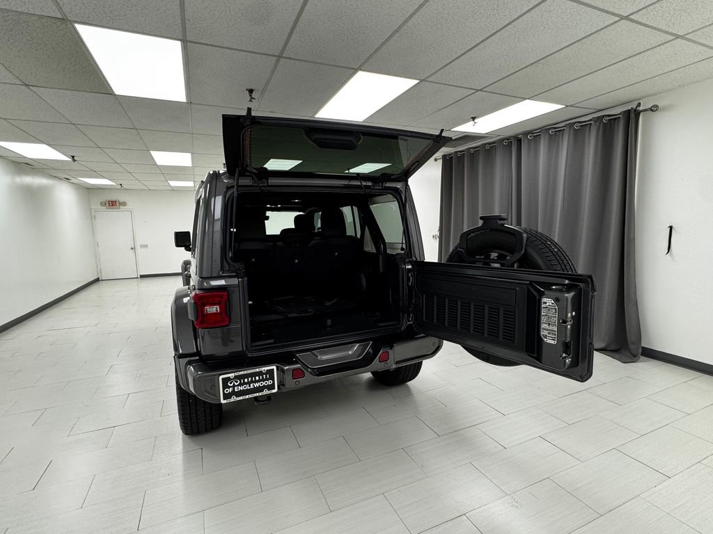 Used 2021 Jeep Wrangler Unlimited Sahara image 29
