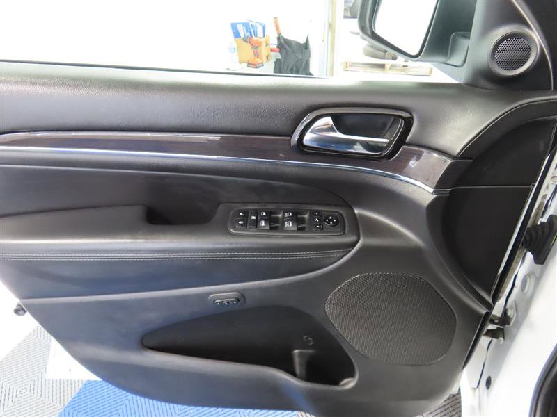 Used 2021 Jeep Grand Cherokee Overland image 15