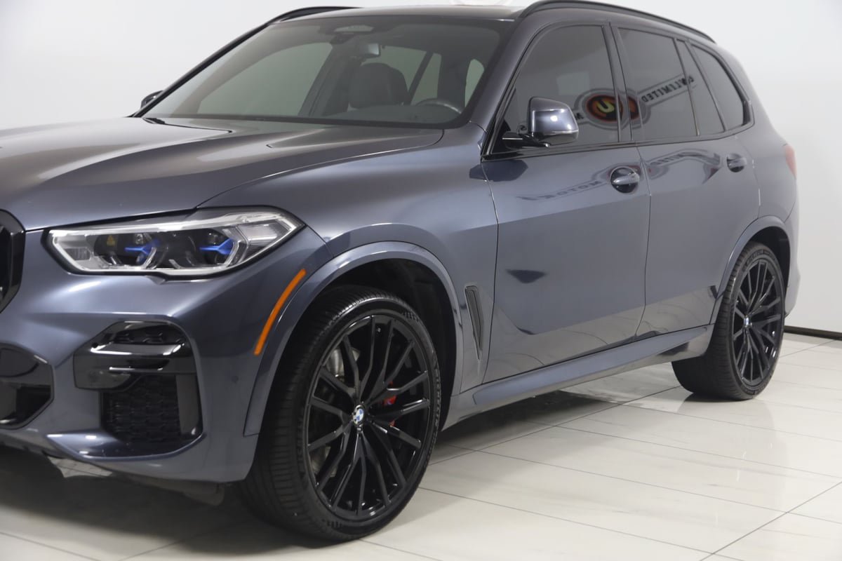 Used 2022 BMW X5 M50i w/ Executive Package AWD/4WD image 55
