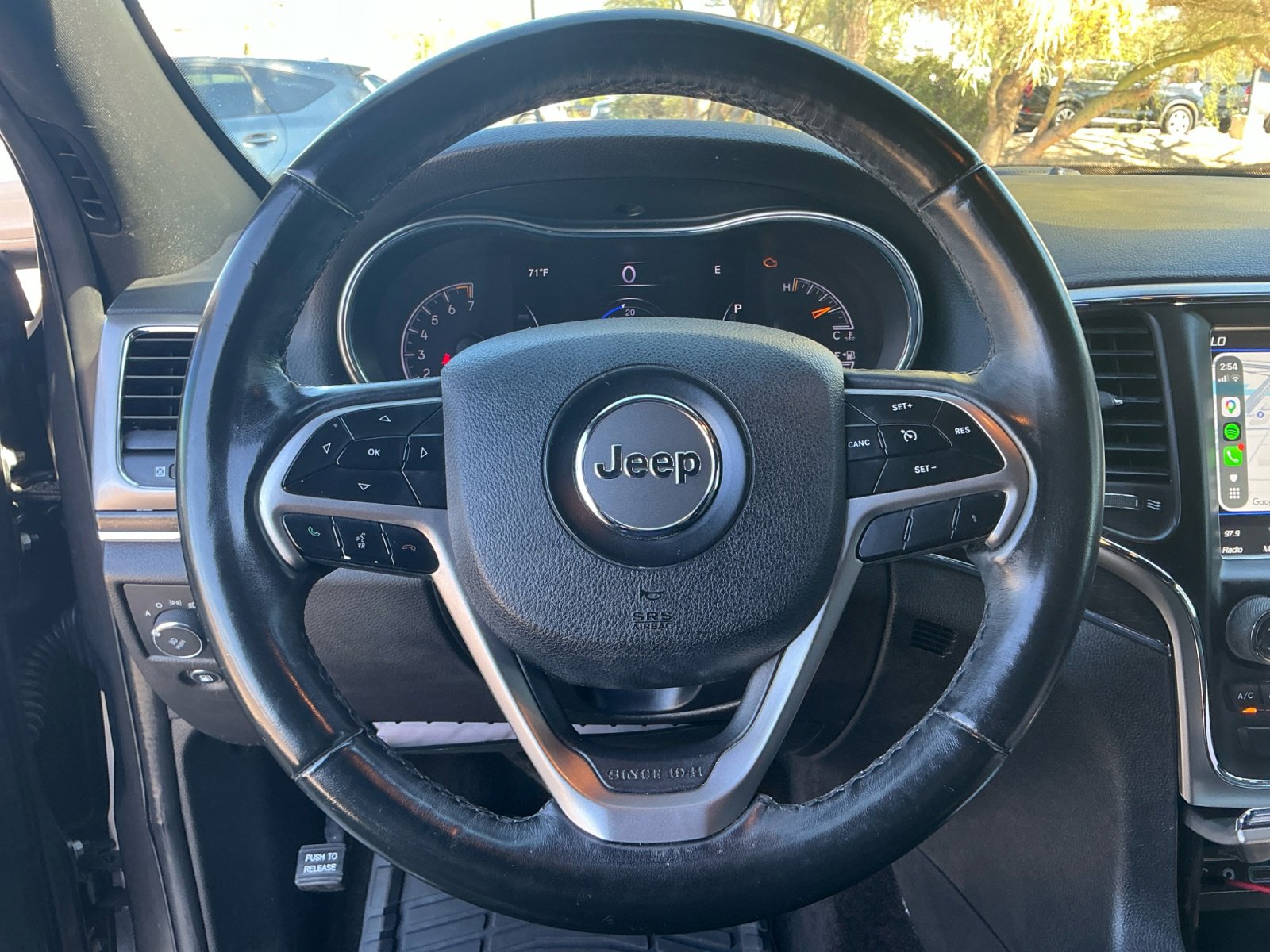 Used 2018 Jeep Grand Cherokee Limited w/ Luxury Group II image 9