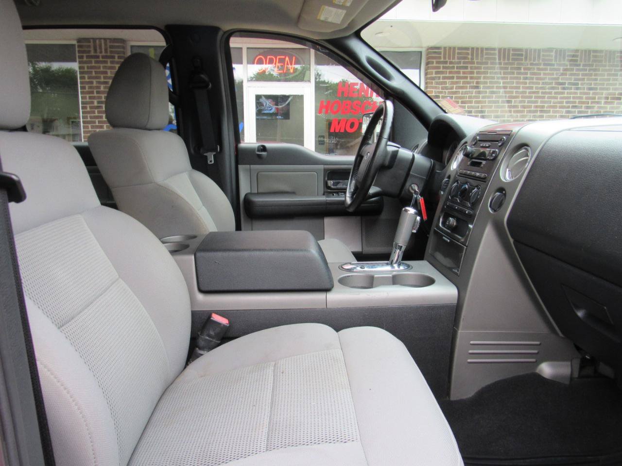 Used 2005 Ford F150 XLT AWD/4WD image 26